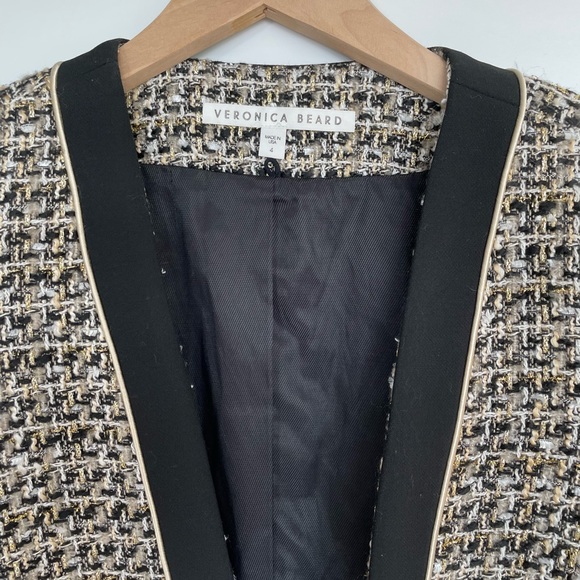 Gorgeous Veronica Beard collarless tweed blazer - Picture 3 of 4